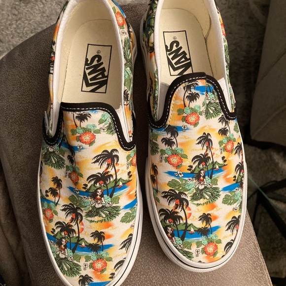 Hawaiian Vans - Picture 5 of 5